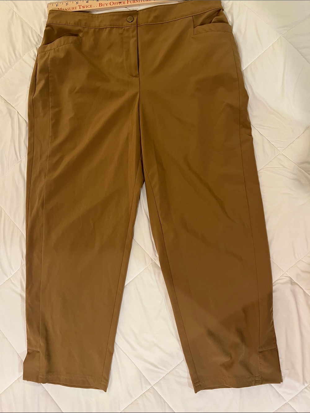 Chico's Cropped Ankle Pants in Warm Brown